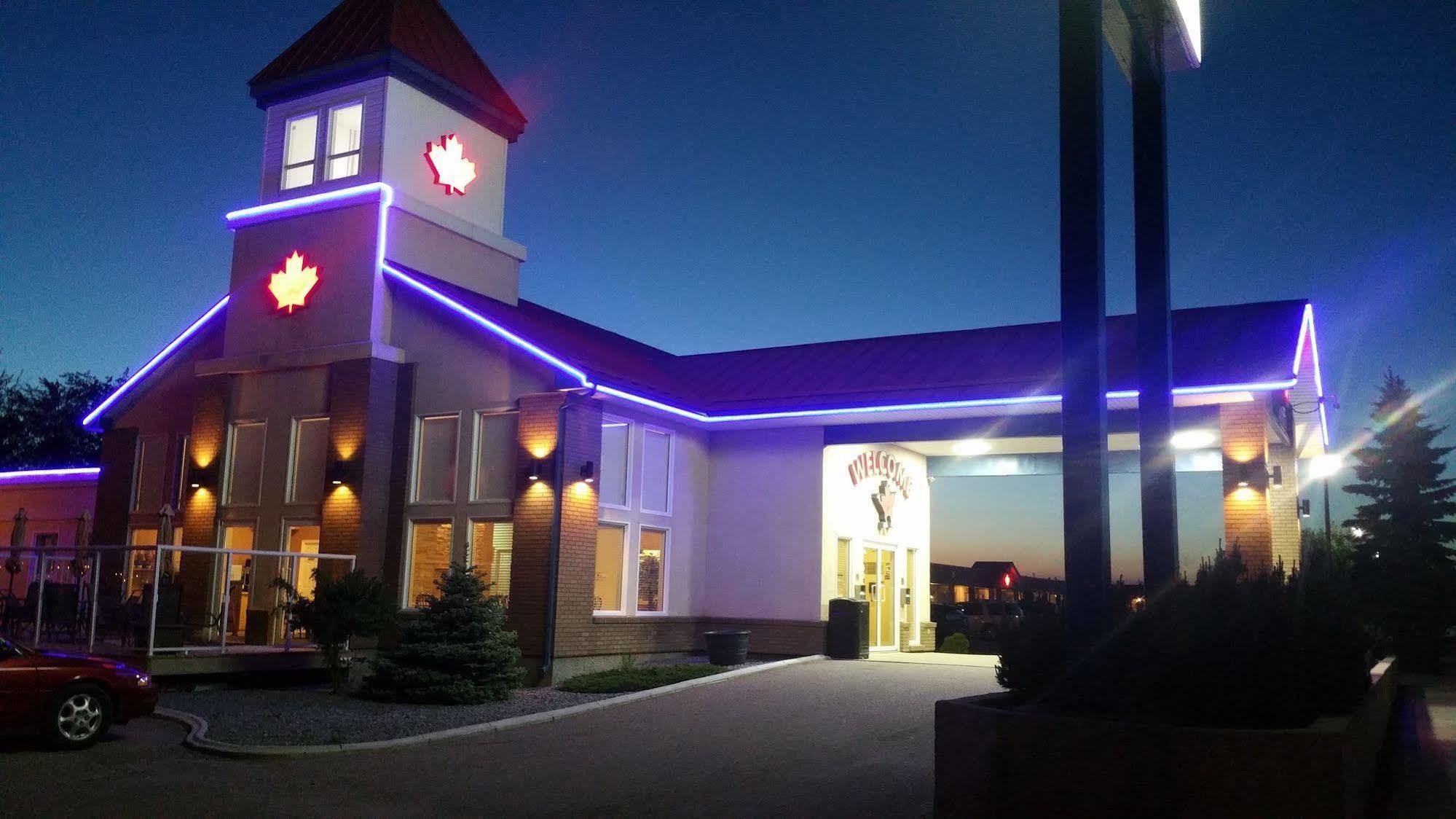 Canadian Motel North Battleford Buitenkant foto