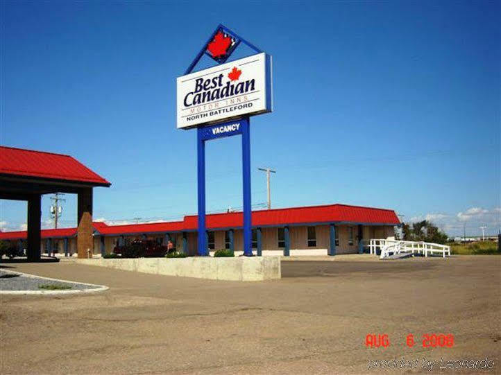 Canadian Motel North Battleford Buitenkant foto