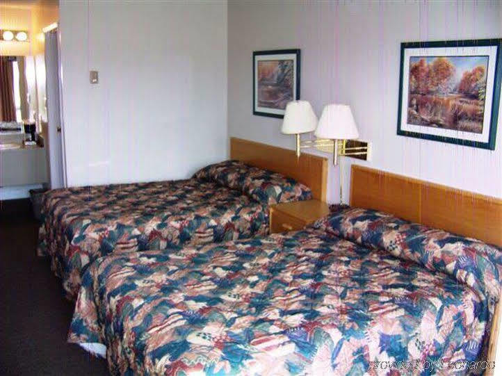 Canadian Motel North Battleford Buitenkant foto