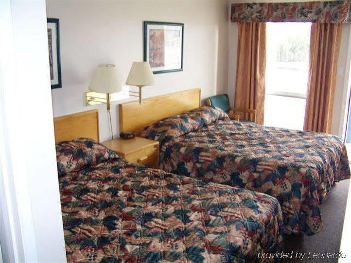 Canadian Motel North Battleford Buitenkant foto