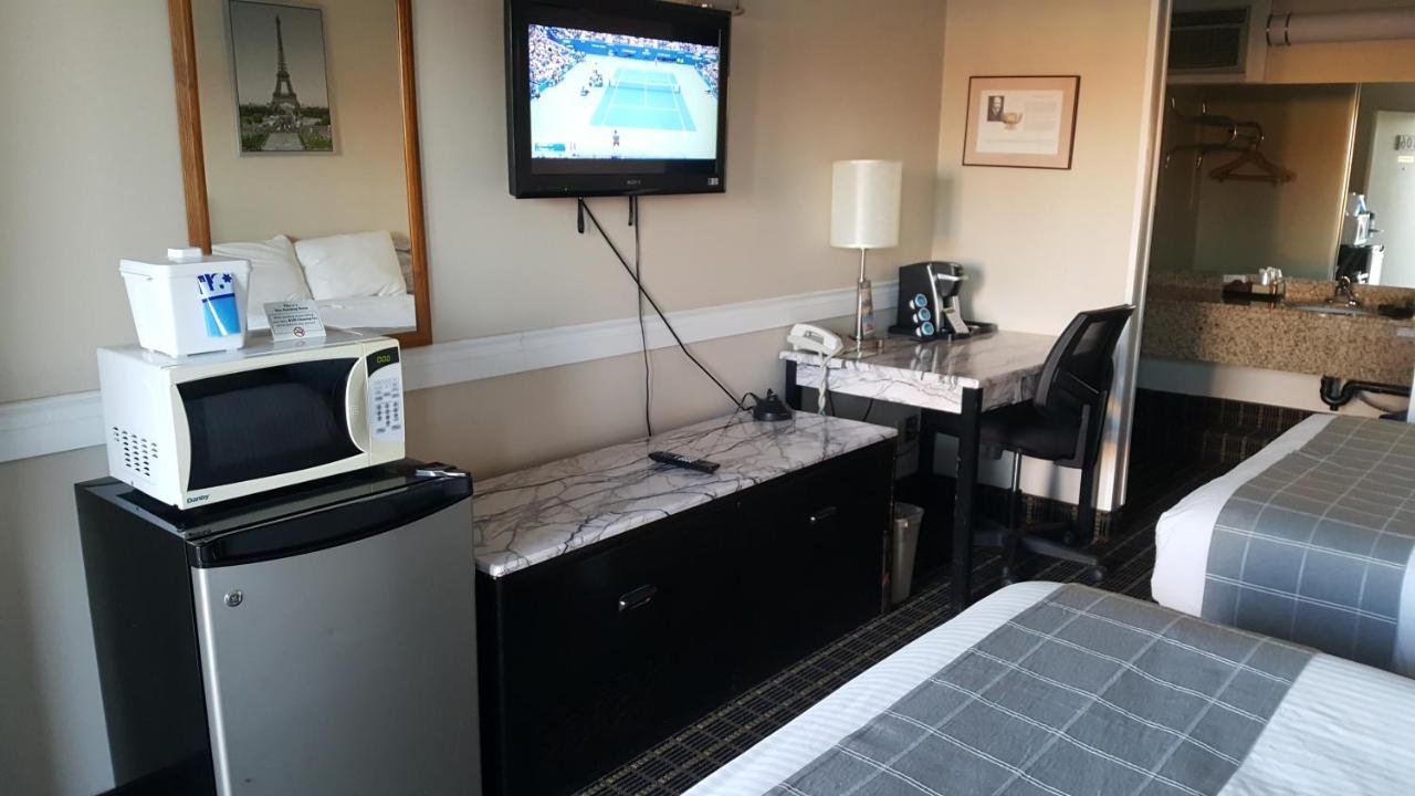 Canadian Motel North Battleford Buitenkant foto
