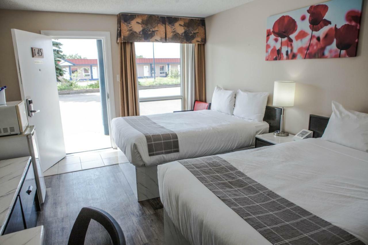 Canadian Motel North Battleford Buitenkant foto