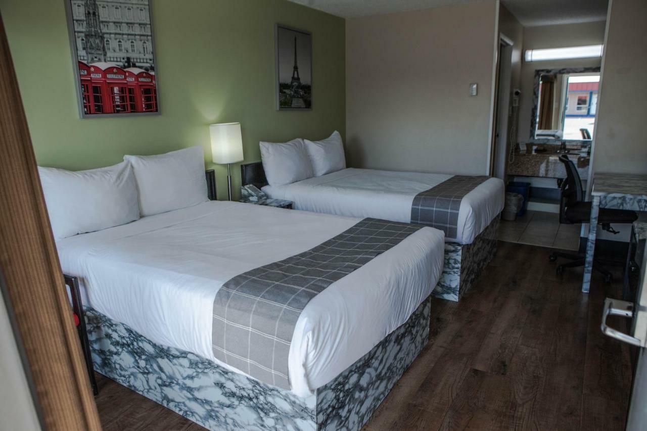 Canadian Motel North Battleford Buitenkant foto